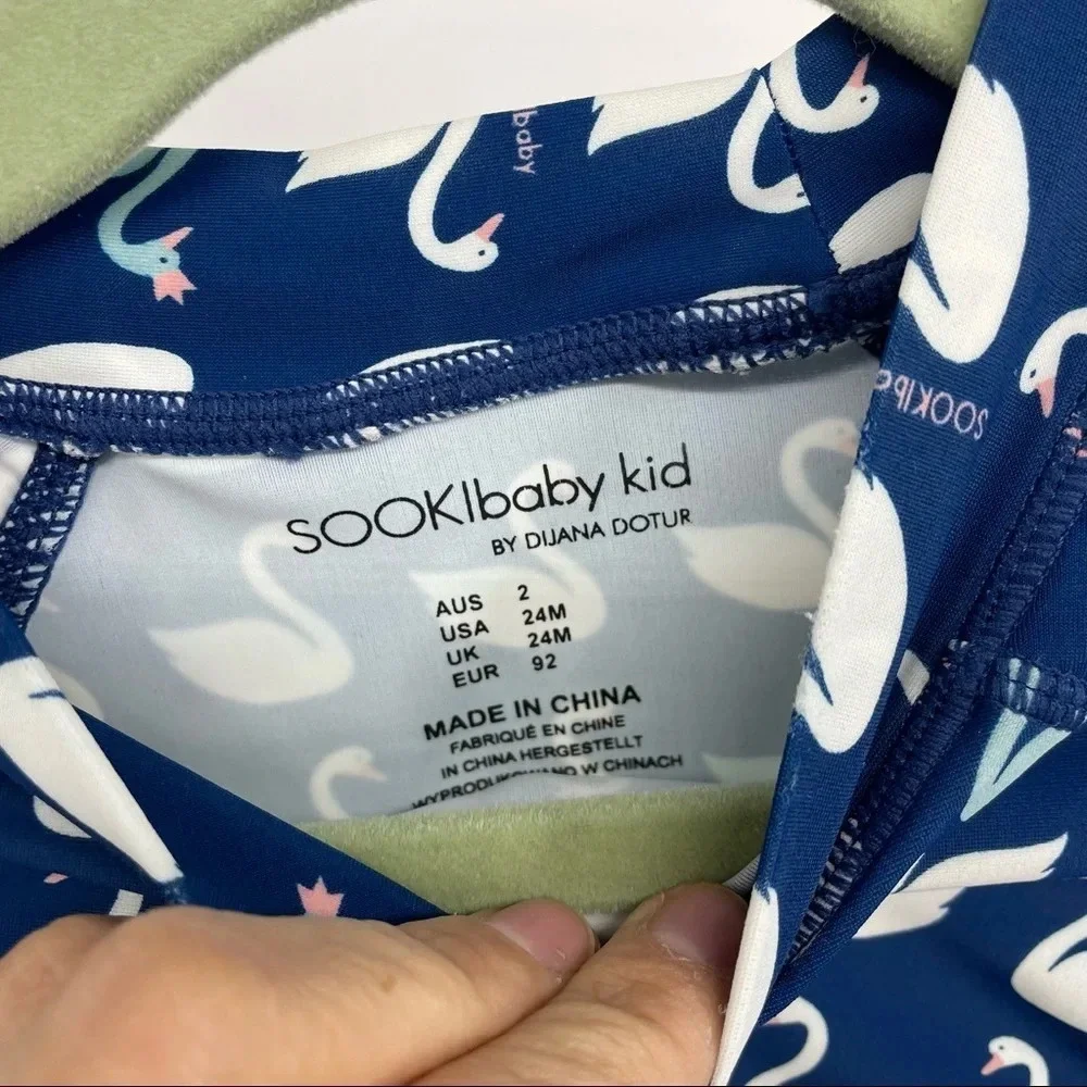 SOOKIbaby 2-Piece Swan Rash Guard Swim Suit size 24m Exc condition